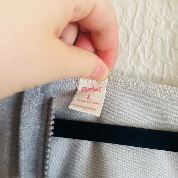 Light grey cropped zip up - Picture 3 of 3